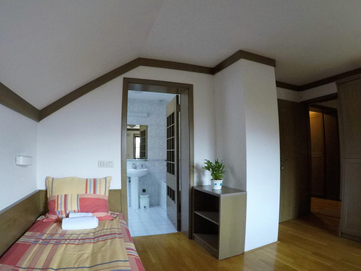 Karami Mountainhouse Bed & Breakfast Trzic Exterior photo