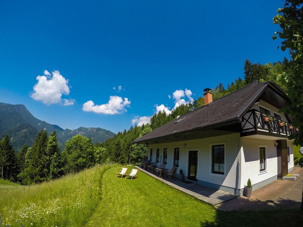 Karami Mountainhouse Bed & Breakfast Trzic Exterior photo